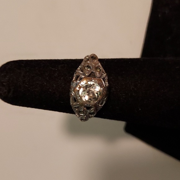 Silver Tone Filigree Style Ladies Ring - Picture 3 of 10